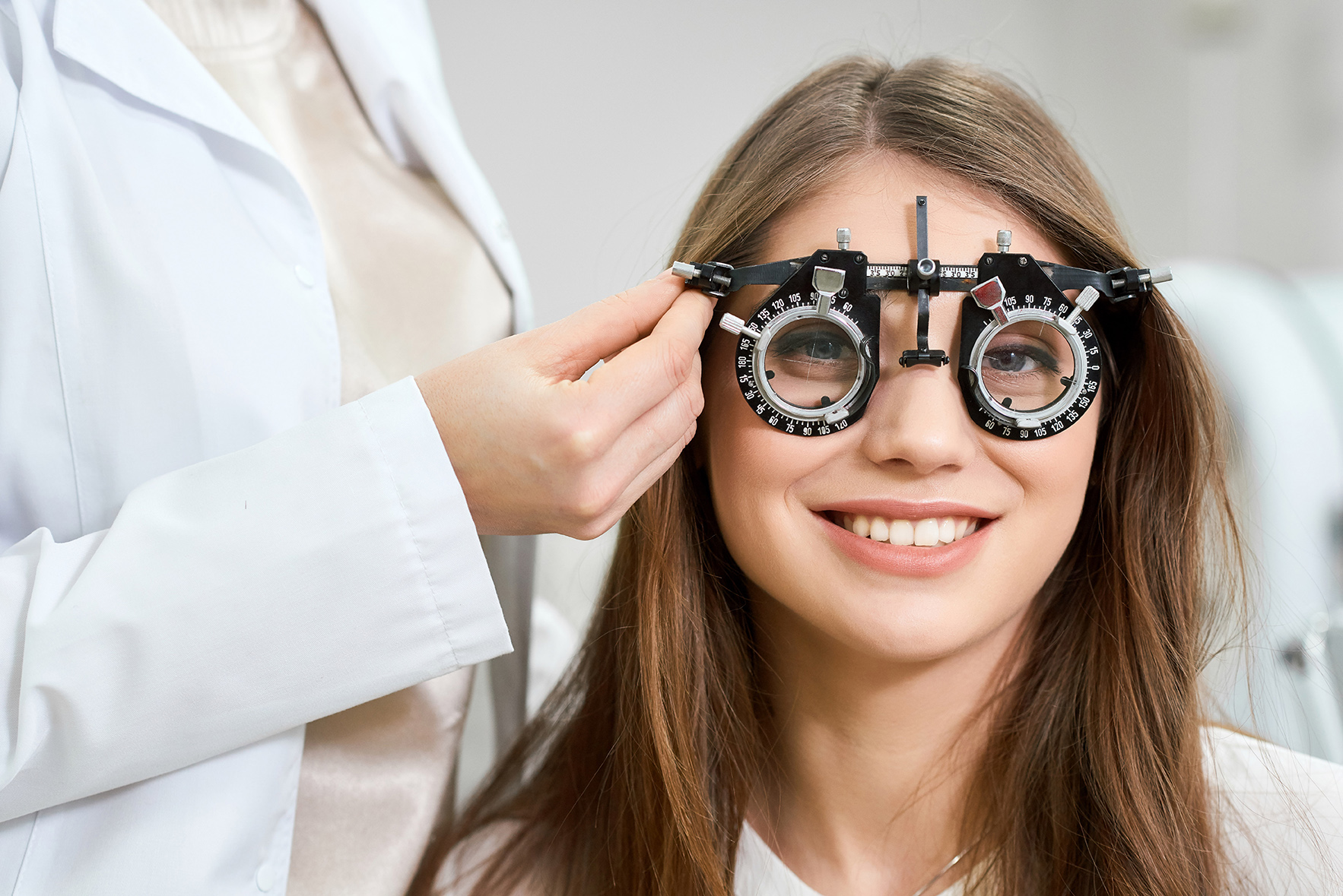 mother and daughter shopping for glasses at good isight optometry